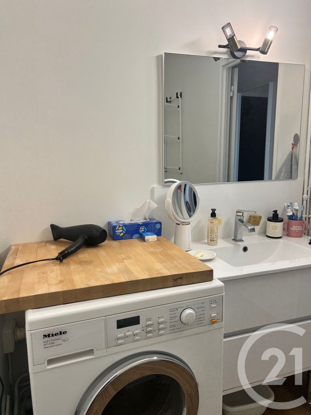 Appartement F3 à louer - 3 pièces - 60.0 m2 - PARIS - 75015 - ILE-DE-FRANCE - Century 21 Charles Michels