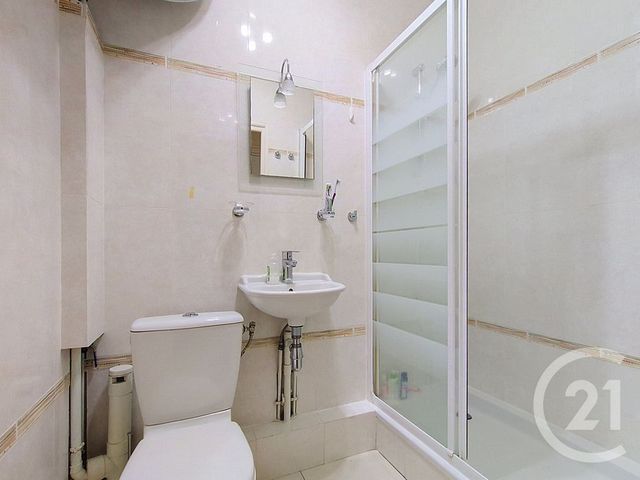 Appartement T2 à vendre - 2 pièces - 31.7 m2 - PARIS - 75015 - ILE-DE-FRANCE - Century 21 Charles Michels