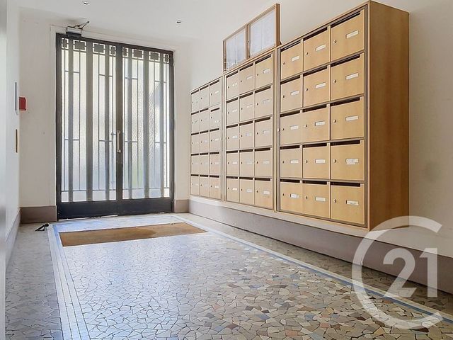 Appartement Studio à vendre - 1 pièce - 11.65 m2 - PARIS - 75015 - ILE-DE-FRANCE - Century 21 Charles Michels