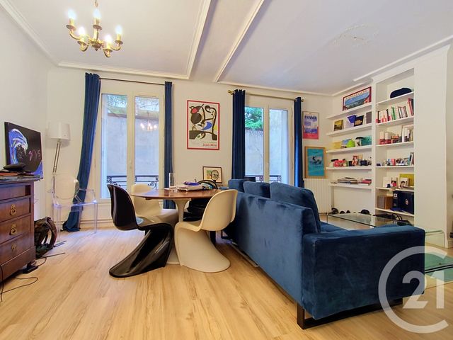 Appartement T2 à vendre - 2 pièces - 43.11 m2 - PARIS - 75017 - ILE-DE-FRANCE - Century 21 Charles Michels
