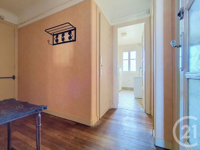 Appartement T2 à vendre - 2 pièces - 45.74 m2 - PARIS - 75015 - ILE-DE-FRANCE - Century 21 Charles Michels